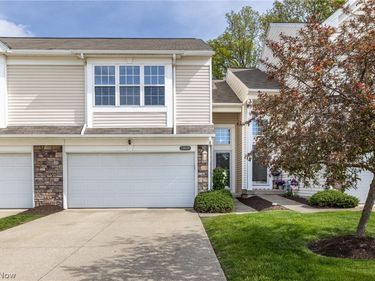 29089 Pembrooke Boulevard, Olmsted Twp, OH 44138