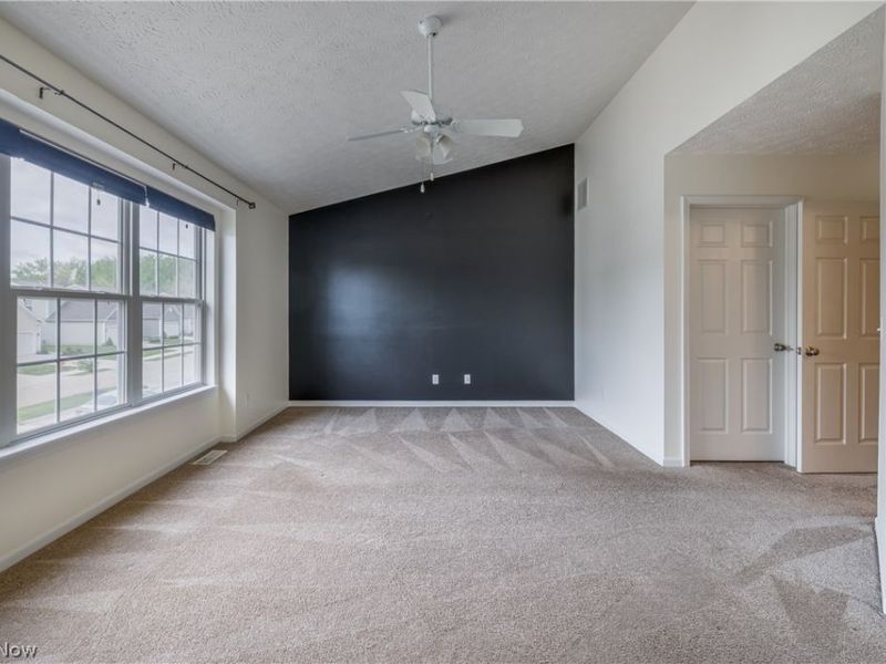 29089 Pembrooke Boulevard, Olmsted Township, OH 44138 Photo 12