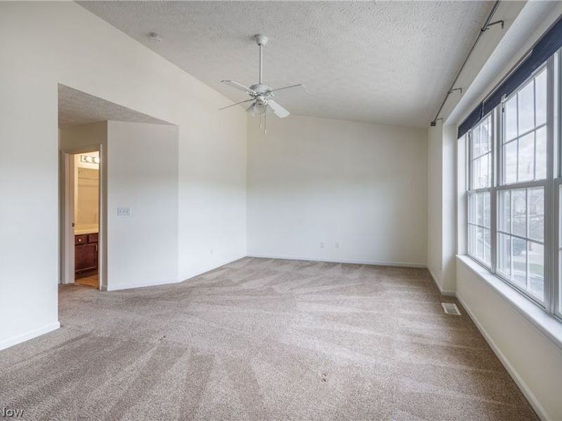 29089 Pembrooke Boulevard, Olmsted Township, OH 44138 Photo 14