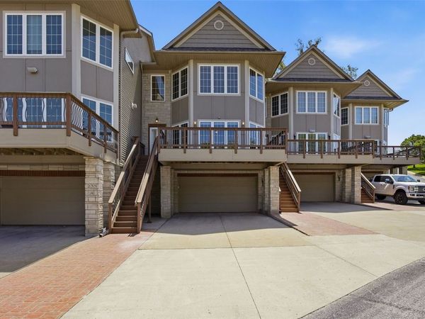 235 Holiday Rd , Unit 3, Coralville, IA 52241