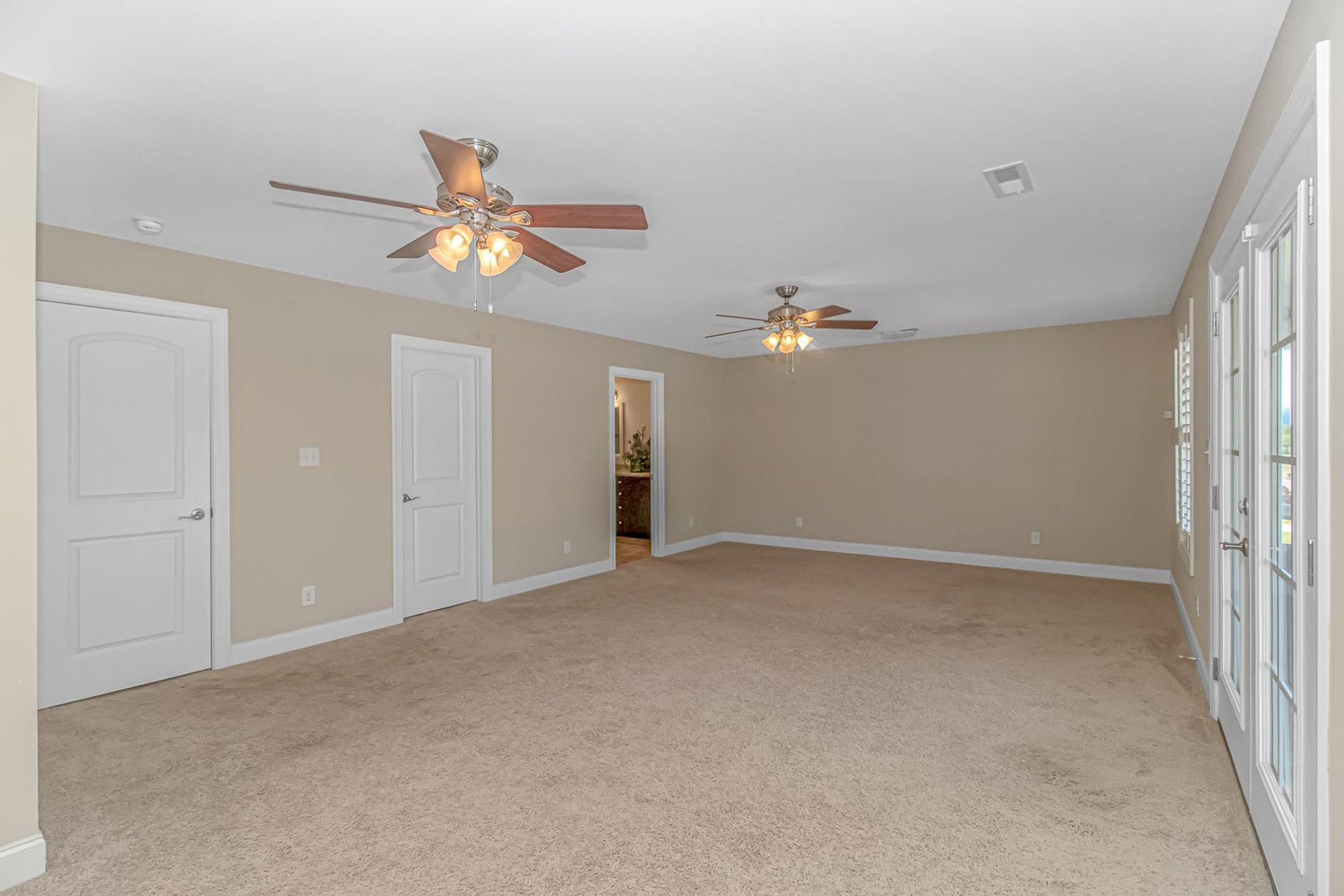 420 Saint Julian Ln. Photo 28