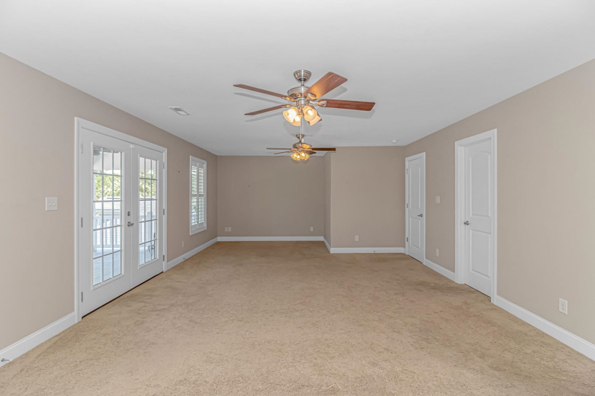 420 Saint Julian Ln. Photo 29