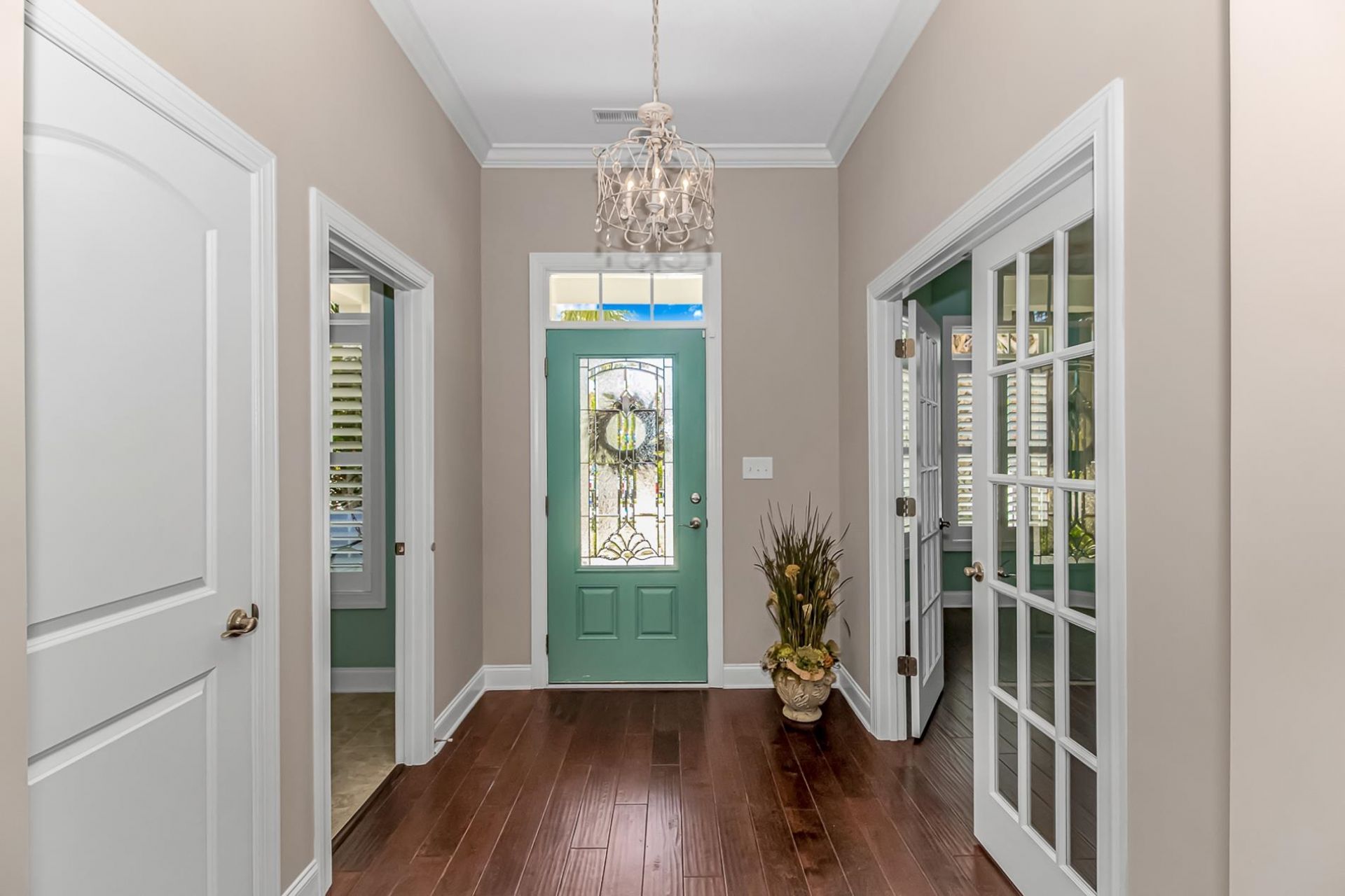 420 Saint Julian Ln. Photo 9