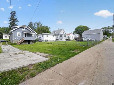 5911 N 33Rd Avenue, Omaha, NE 68111