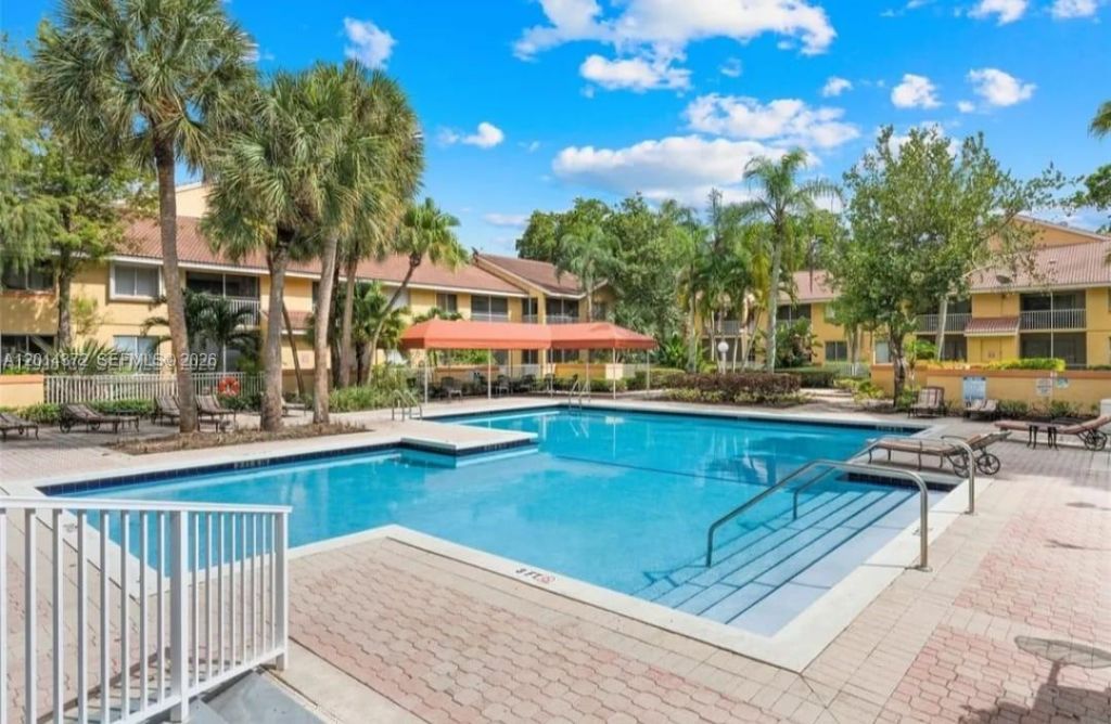 1001 Coral Club Dr , Unit 1001, Coral Springs, FL 33071 Photo