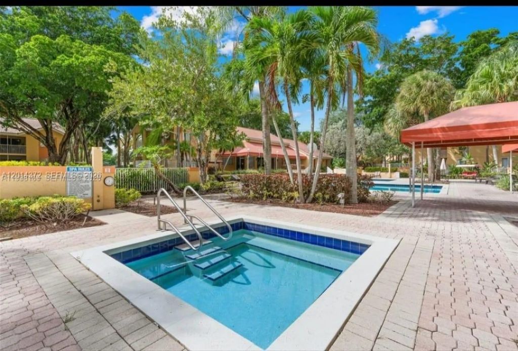 1001 Coral Club Dr , Unit 1001, Coral Springs, FL 33071 Photo