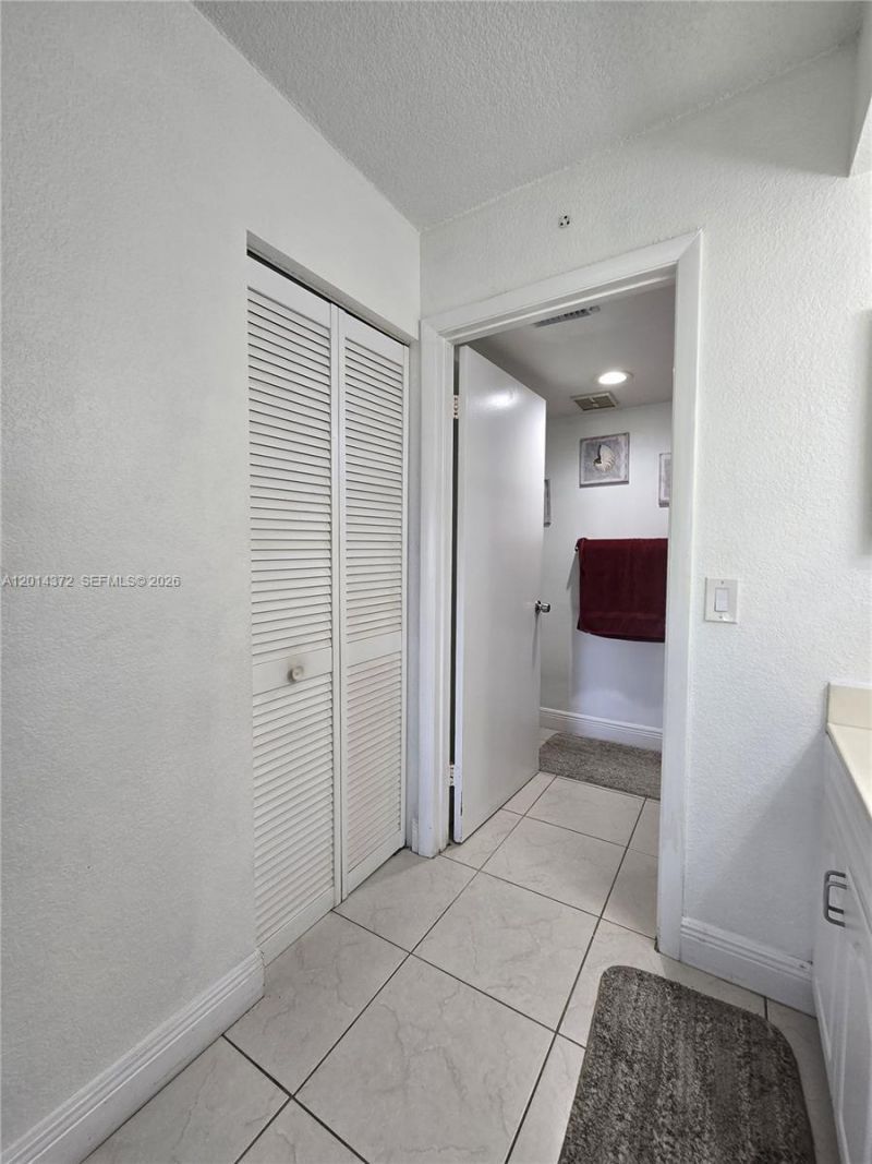 1001 Coral Club Dr , Unit 1001, Coral Springs, FL 33071 Photo