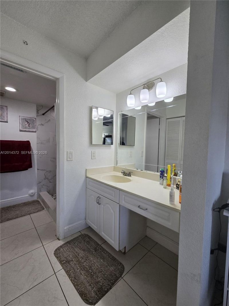 1001 Coral Club Dr , Unit 1001, Coral Springs, FL 33071 Photo