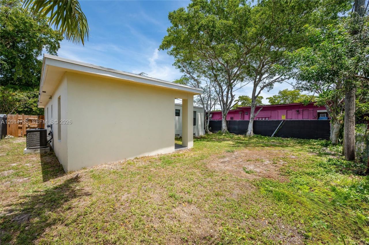 2106 Plunkett Ct , Hollywood, FL 33020 Photo