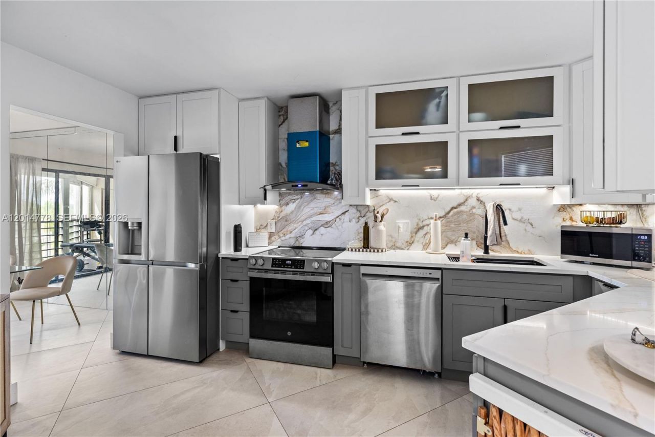 5850 Camino Del Sol , Unit 404, Boca Raton, FL 33433 Photo
