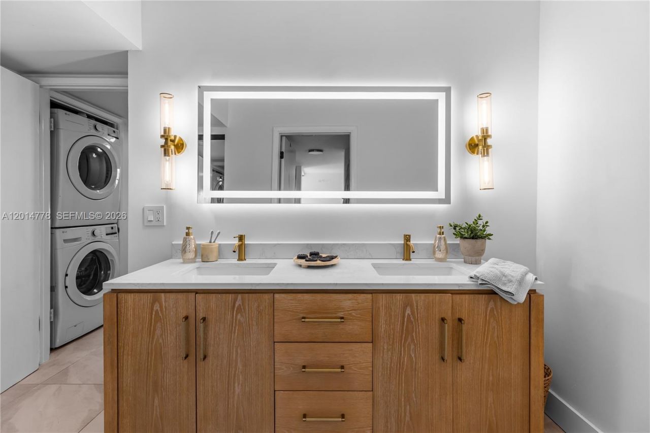 5850 Camino Del Sol , Unit 404, Boca Raton, FL 33433 Photo