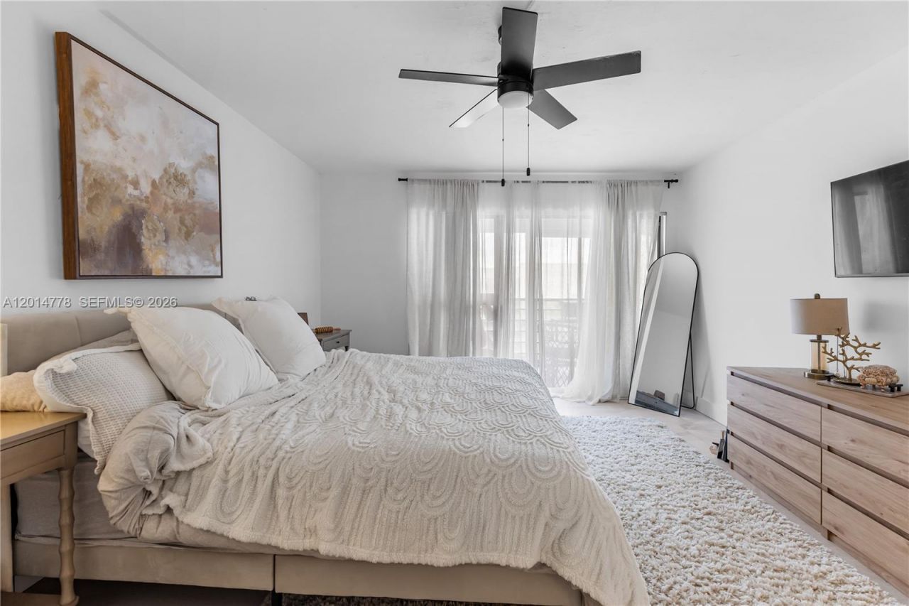 5850 Camino Del Sol , Unit 404, Boca Raton, FL 33433 Photo