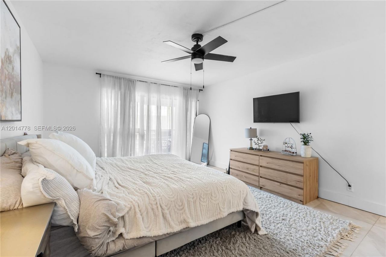 5850 Camino Del Sol , Unit 404, Boca Raton, FL 33433 Photo