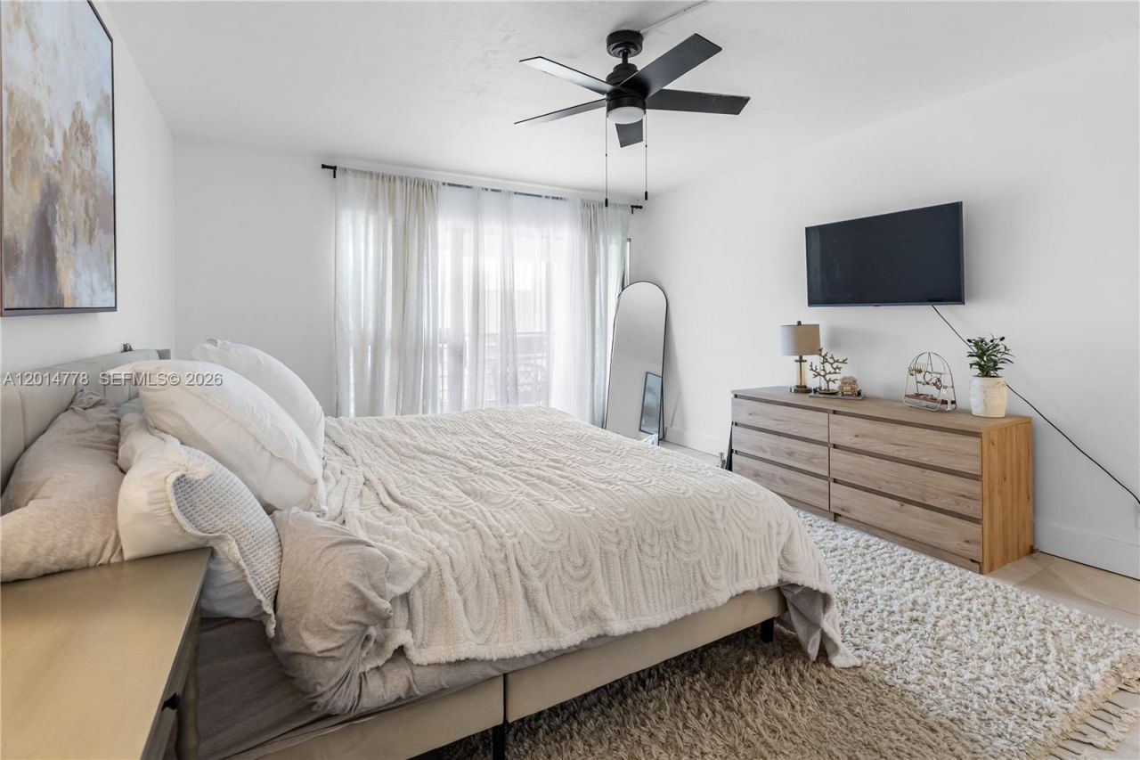 5850 Camino Del Sol , Unit 404, Boca Raton, FL 33433 Photo