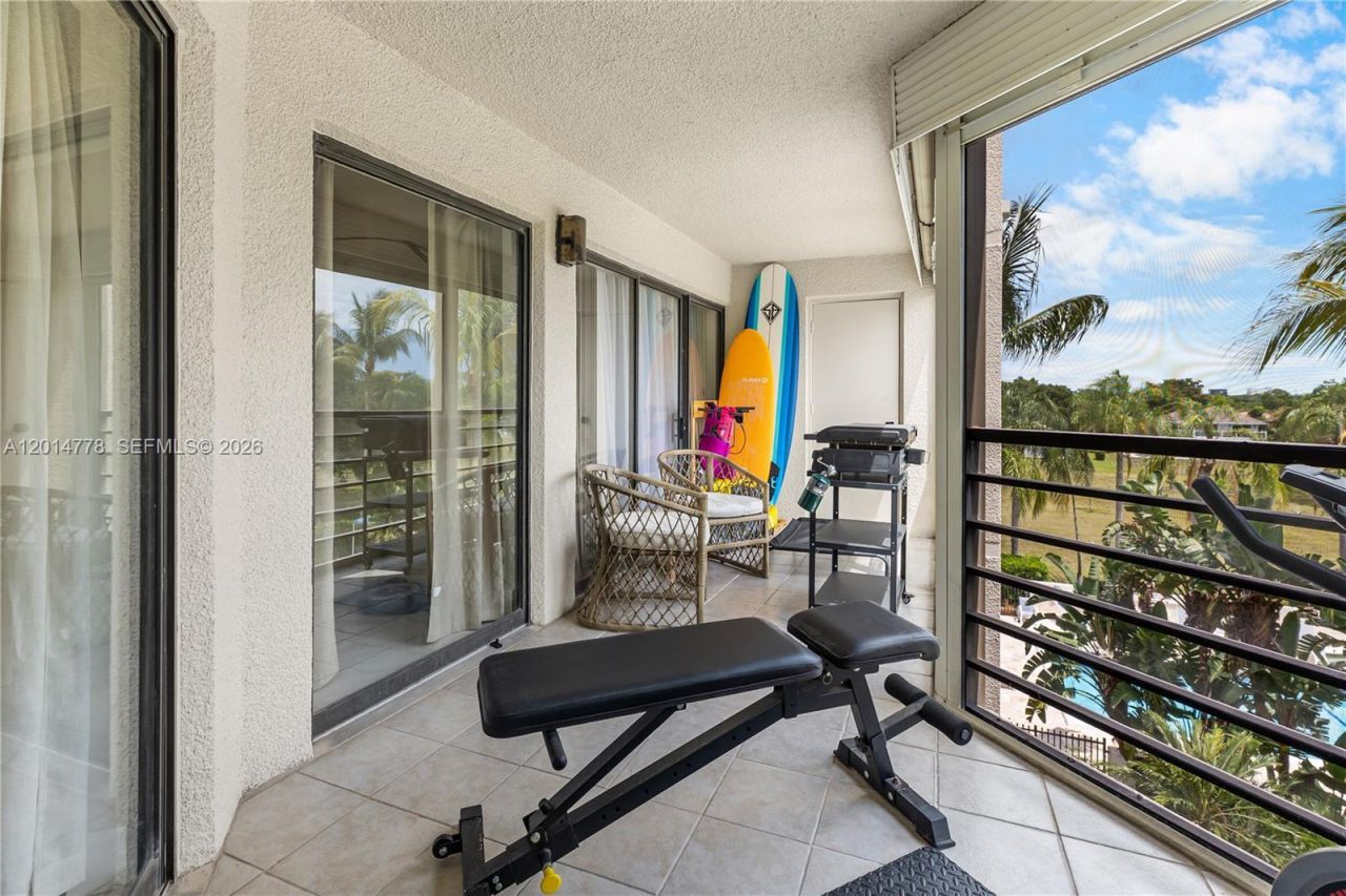 5850 Camino Del Sol , Unit 404, Boca Raton, FL 33433 Photo