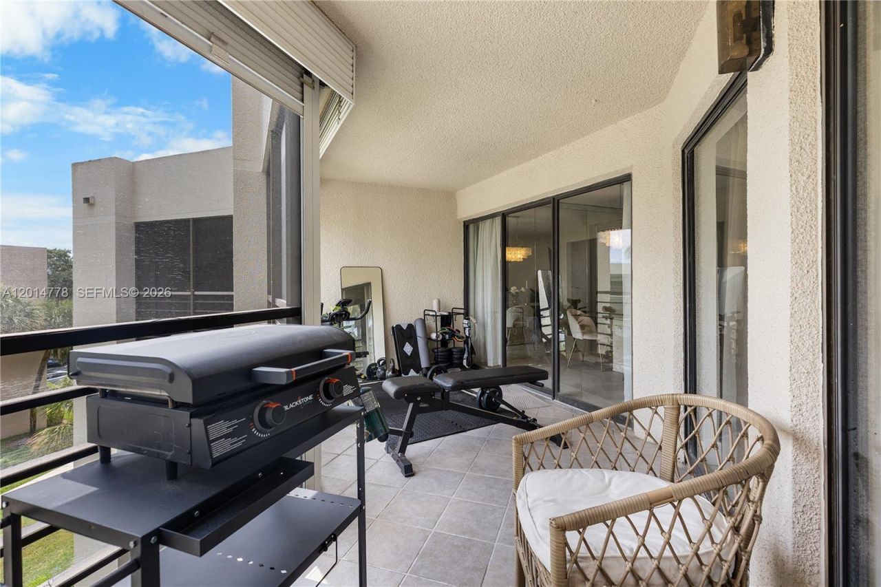 5850 Camino Del Sol , Unit 404, Boca Raton, FL 33433 Photo