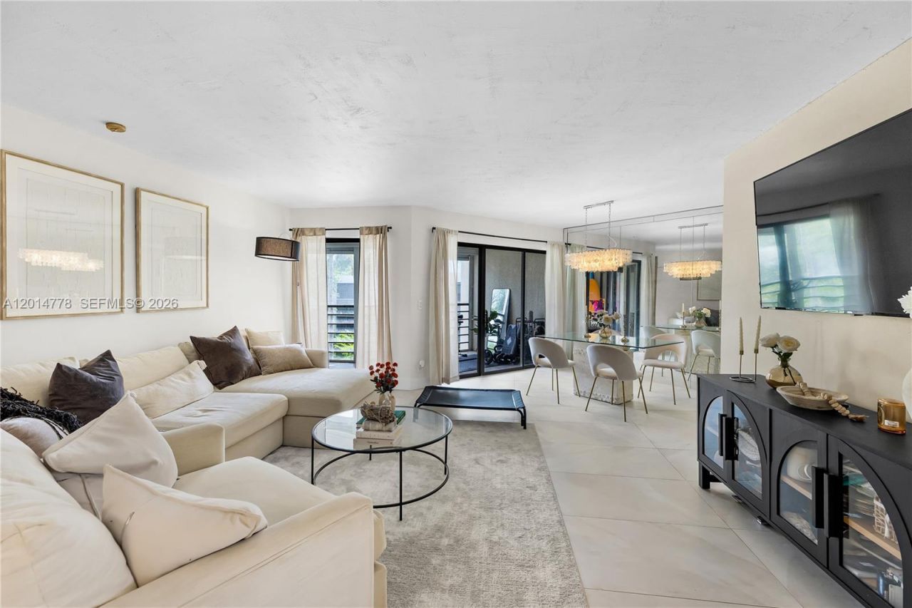5850 Camino Del Sol , Unit 404, Boca Raton, FL 33433 Photo