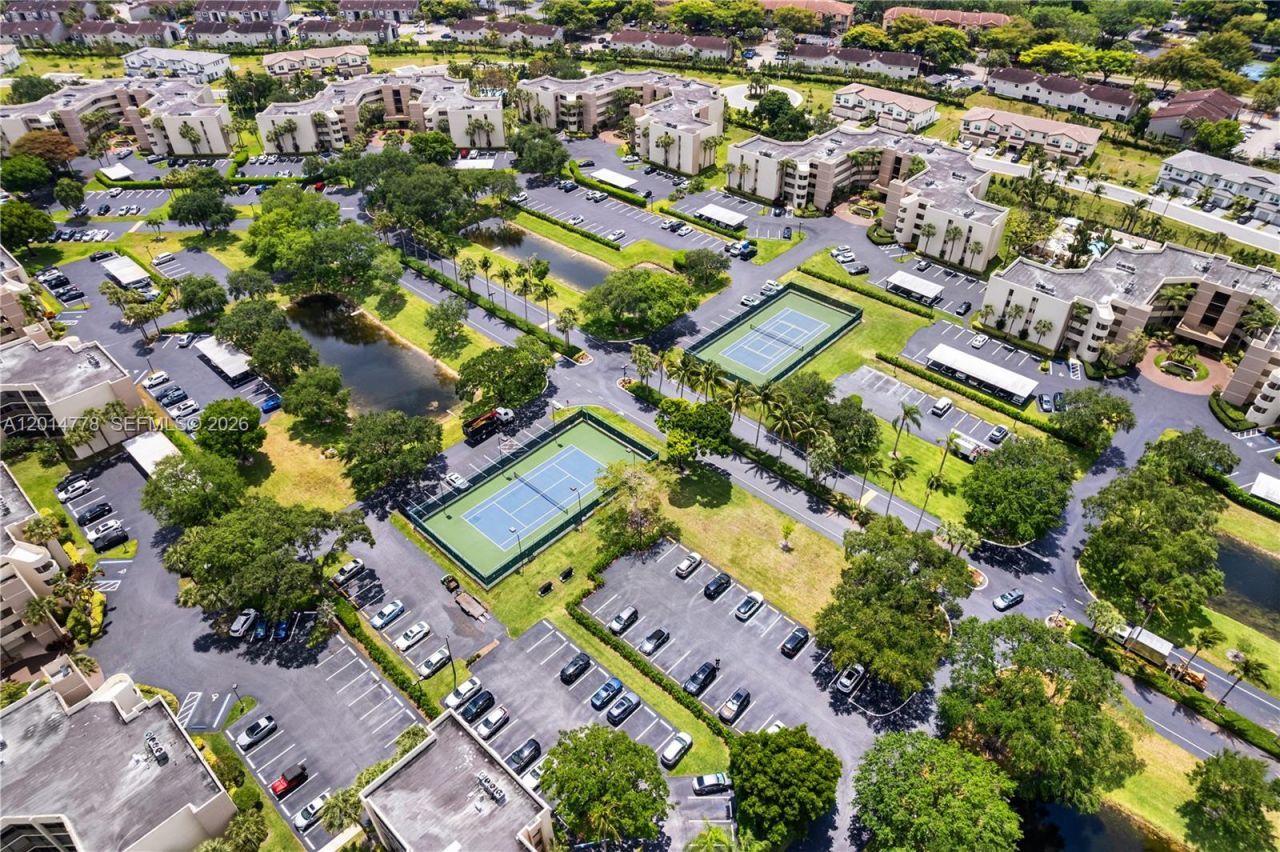 5850 Camino Del Sol , Unit 404, Boca Raton, FL 33433 Photo