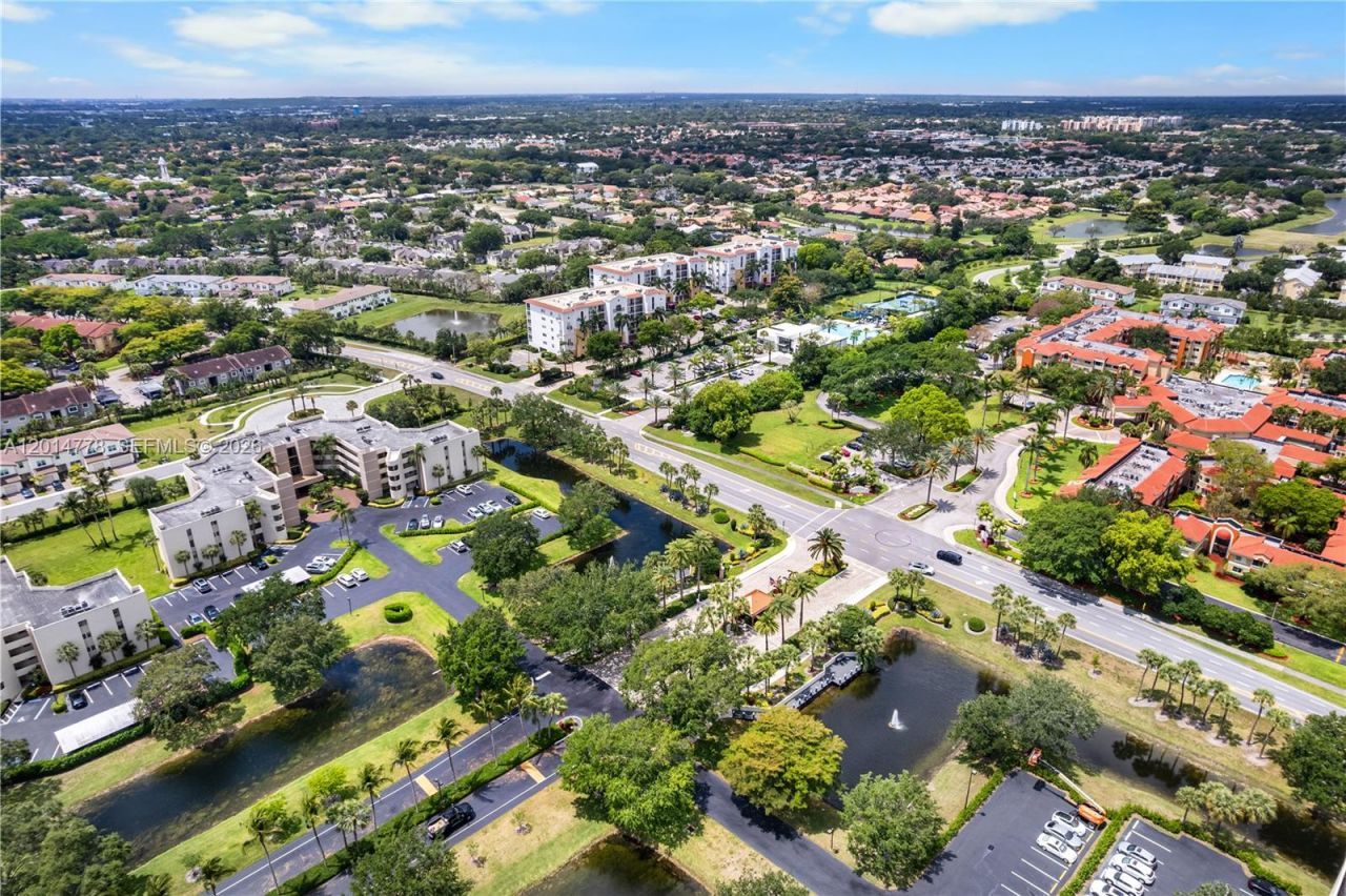 5850 Camino Del Sol , Unit 404, Boca Raton, FL 33433 Photo