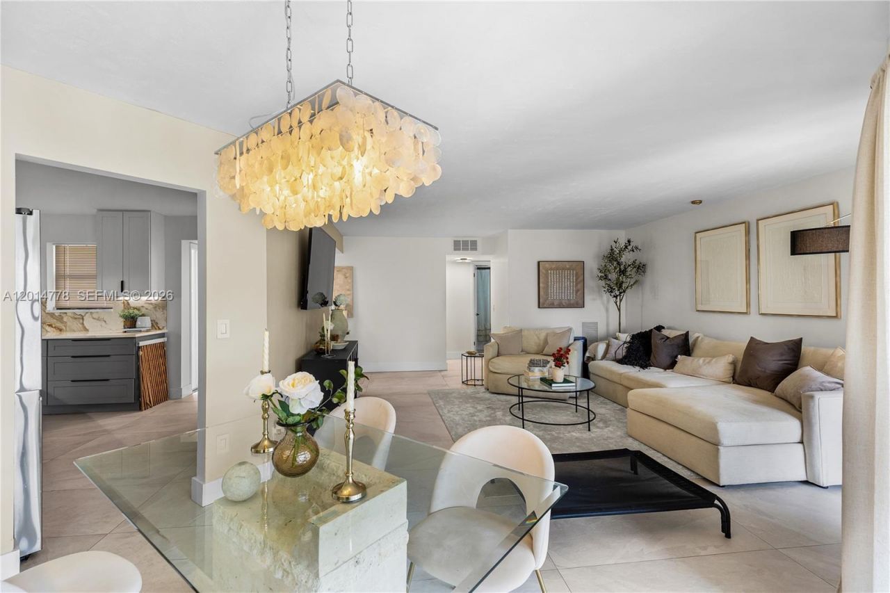5850 Camino Del Sol , Unit 404, Boca Raton, FL 33433 Photo