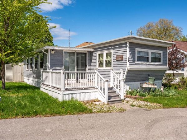2175 NE Catawba Road, Unit 24, Port Clinton, OH 43452