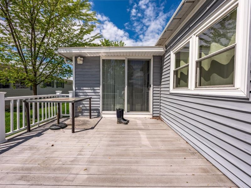 2175 NE Catawba Road, Unit 24, Port Clinton, OH 43452 Photo 2