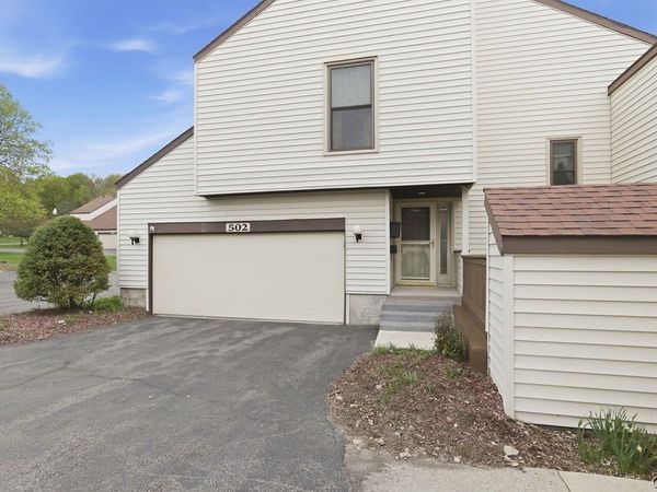 502 Woburn Drive , Camillus, NY 13031