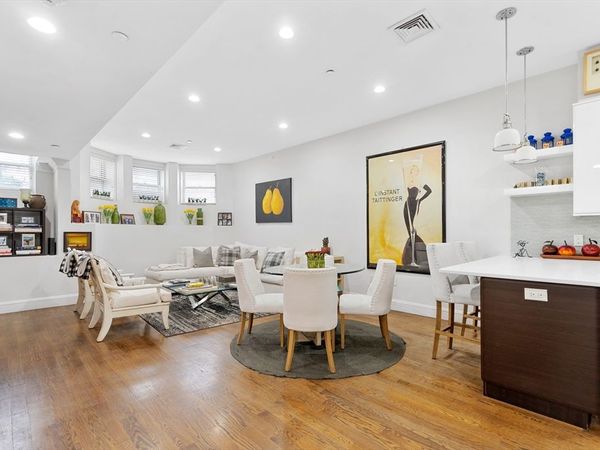 1471 Beacon Street, Unit 1, Brookline, MA 02445