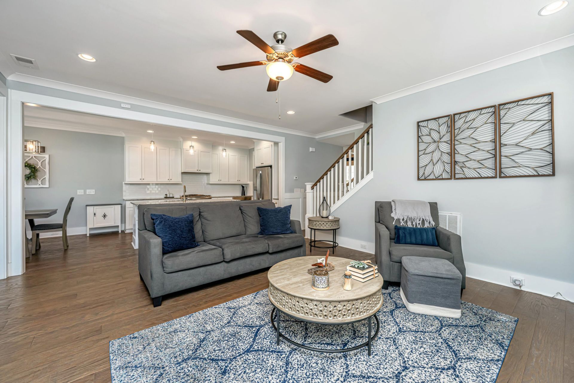 414 Hamlet Circle Photo 10