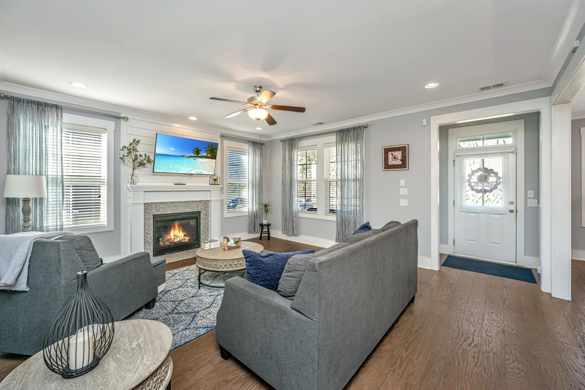 414 Hamlet Circle Photo 12