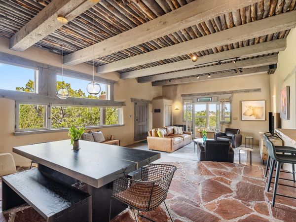 42 Entrada , Santa Fe, NM 87507