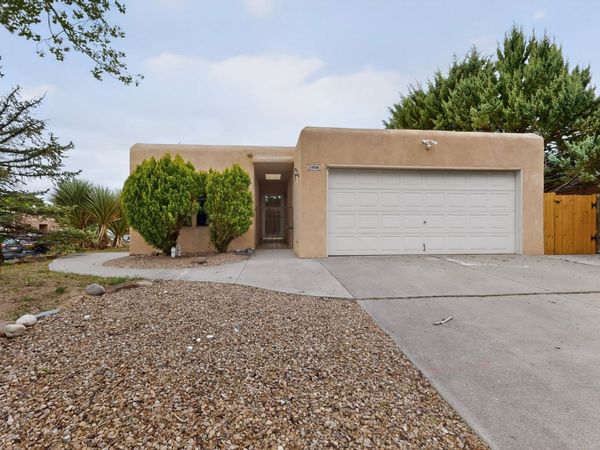 1908 Calle Miquela , Santa Fe, NM 87505