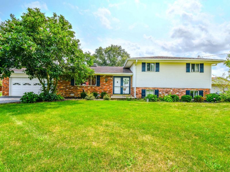 10833 Kendig Road, New Carlisle, OH 45344 Photo 2