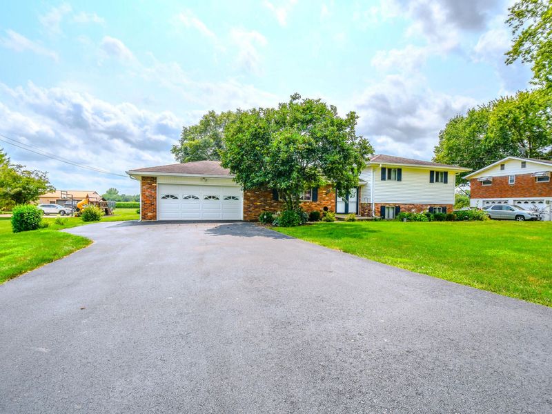 10833 Kendig Road, New Carlisle, OH 45344 Photo 3