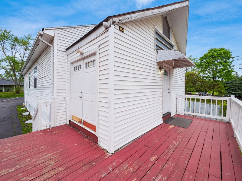 377 Mix Avenue , Columbus, OH 43228 Photo 6