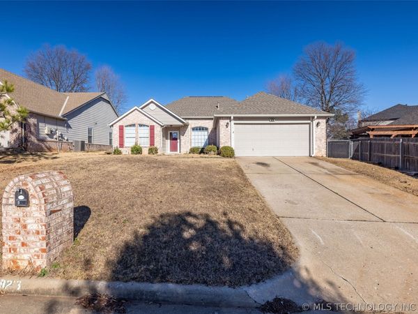 9213 E 90th Street , Tulsa, OK 74133