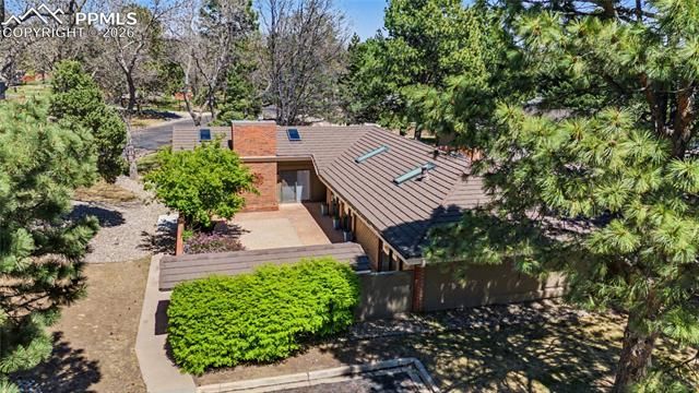 2725 Fox Grove Court, Colorado Springs, CO 80906 Main Photo
