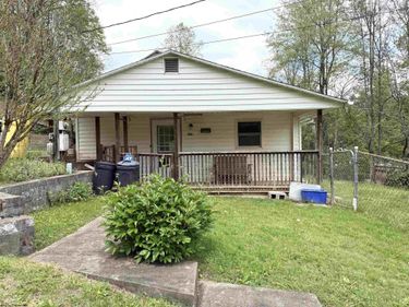 128 1/2 Valley Street, Salem, WV 26426