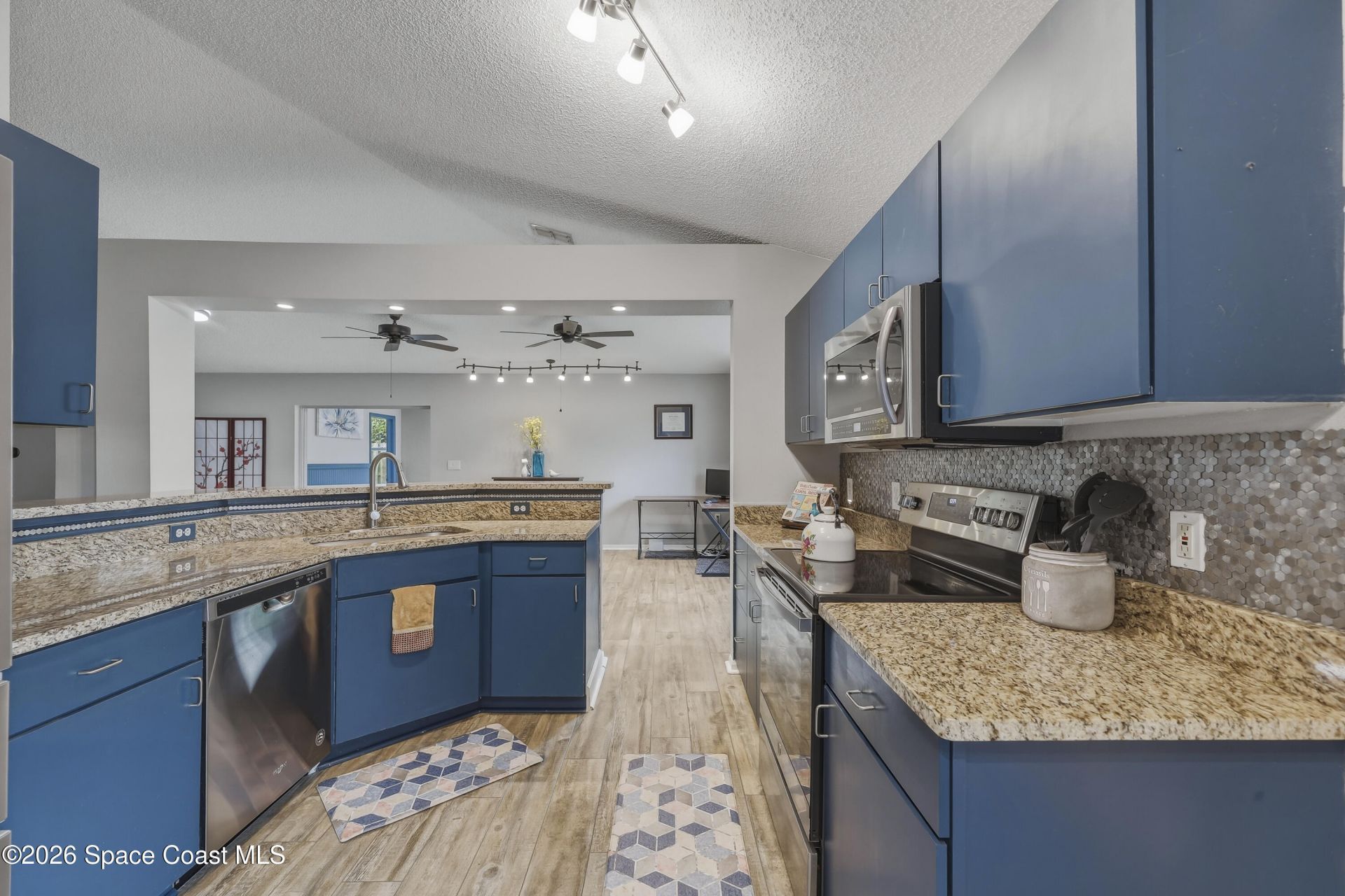 2124 Spring Creek Circle Ne, Palm Bay, FL 32905 Photo