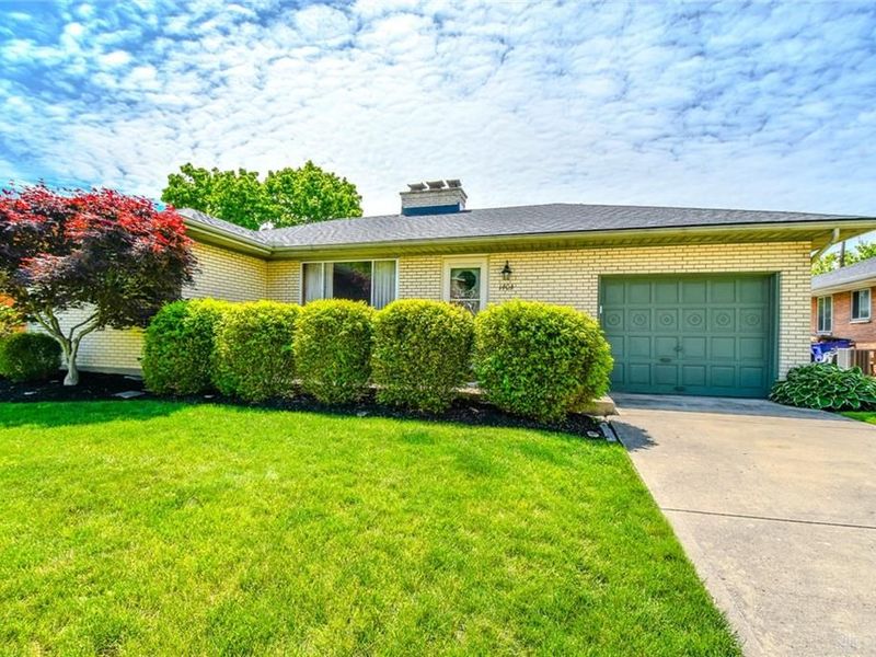1404 Pinecrest Drive, Dayton, OH 45414 Photo 1