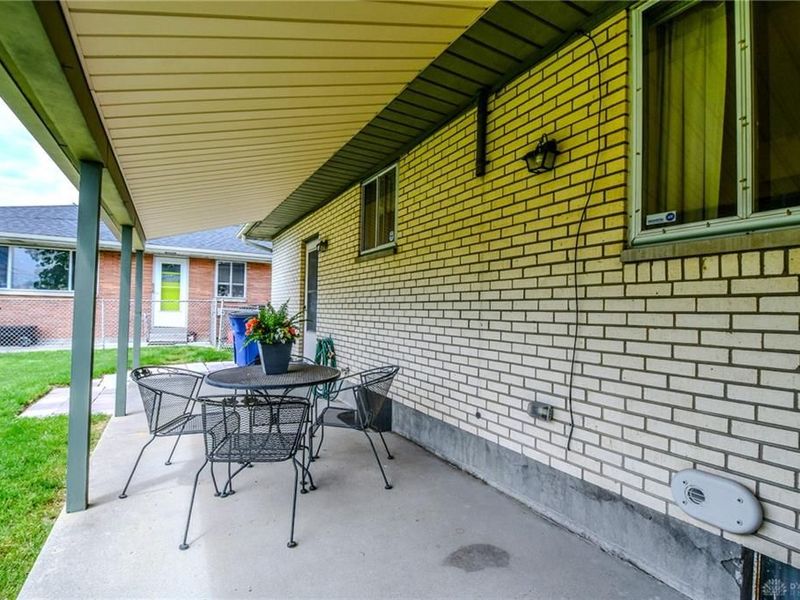 1404 Pinecrest Drive, Dayton, OH 45414 Photo 32