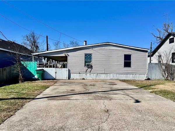 542 SADDLER Road , Marrero, LA 70072