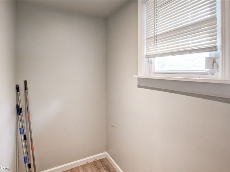 672 E 109th Street, Cleveland, OH 44108 Photo 10