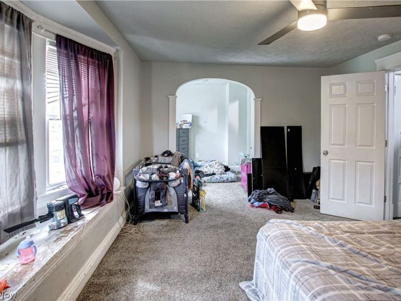 672 E 109th Street, Cleveland, OH 44108 Photo 18