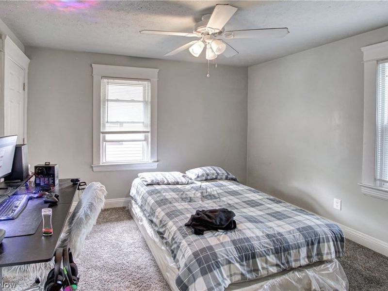 672 E 109th Street, Cleveland, OH 44108 Photo 23