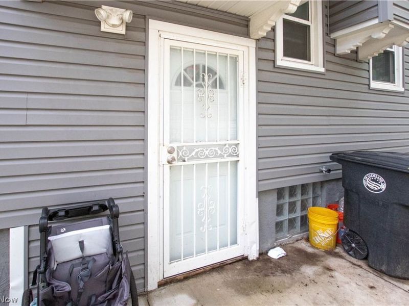 672 E 109th Street, Cleveland, OH 44108 Photo 43