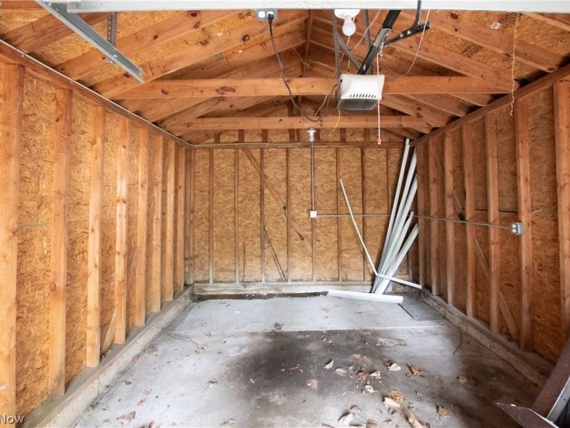 672 E 109th Street, Cleveland, OH 44108 Photo 50