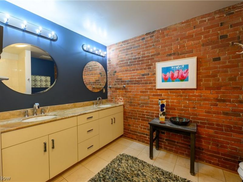 635 W Lakeside Avenue, Unit 406, Cleveland, OH 44113 Photo 19