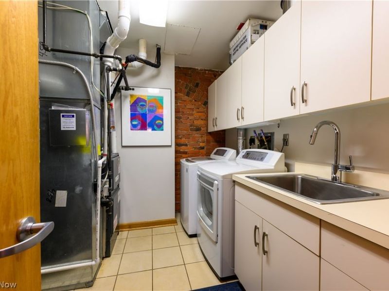 635 W Lakeside Avenue, Unit 406, Cleveland, OH 44113 Photo 24