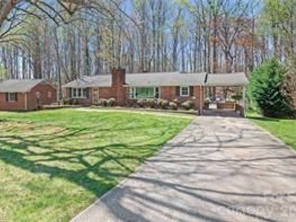 6313 Arden Circle, Clemmons, NC 27012